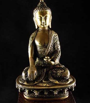 statuette du bouddha akshobhya en bronze