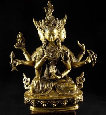 statuette d'ushnishavijaya en laiton bouddhisme