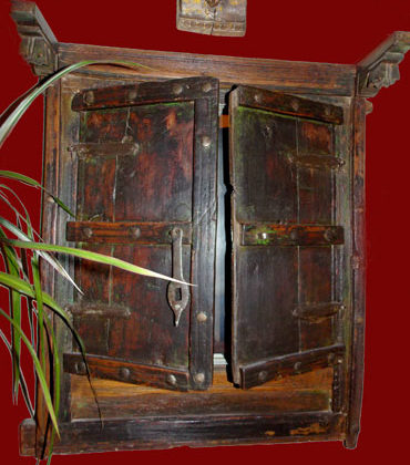 fenêtre rajput ancienne en bois inde