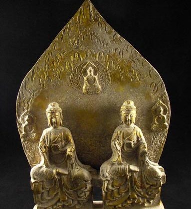 statue chinoise du bouddha shakyamuni et prabhutaratna