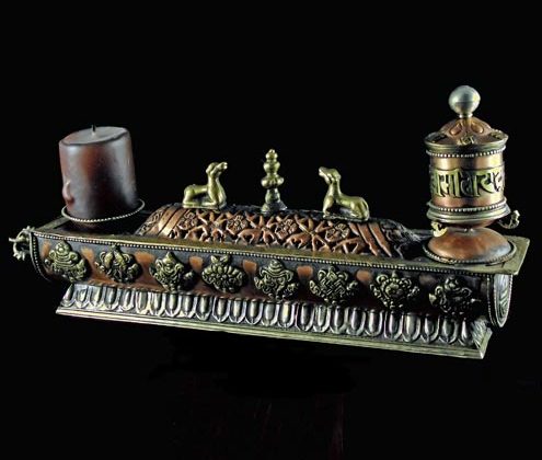 grand brûleur d'encens tibétain