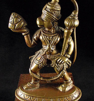 statuette d'hanuman dieu singe hindou