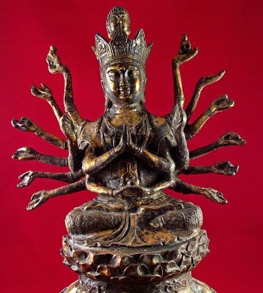 statue d'avalokita en bronze