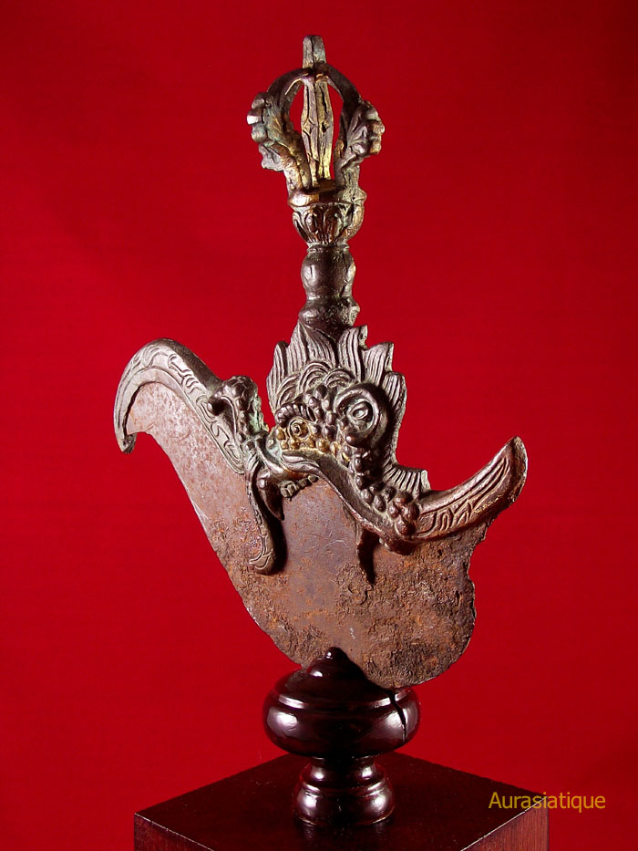 kartika tibétain en fer et bronze couteau rituel ancien