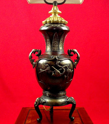 vase balustre japonais période meji monté en lampe