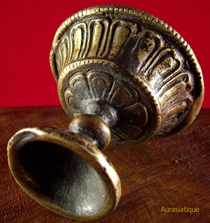 paire de petites lampes à beurre dipa tibétaines en bronze