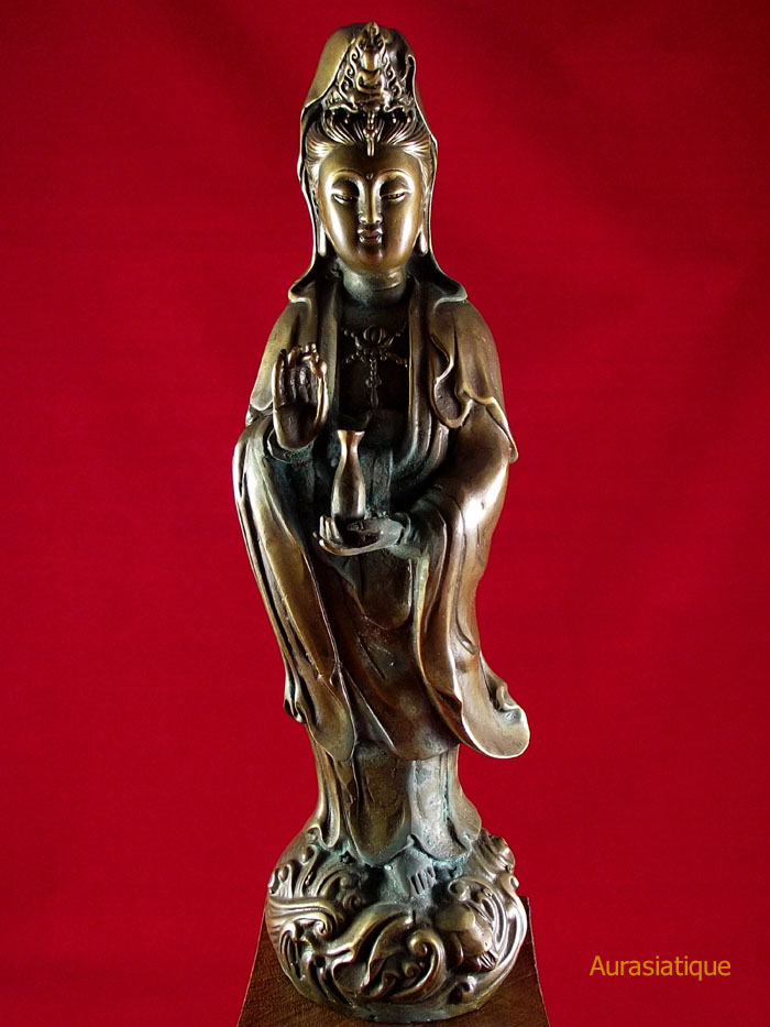 statuette chinoise de guanyin en bronze