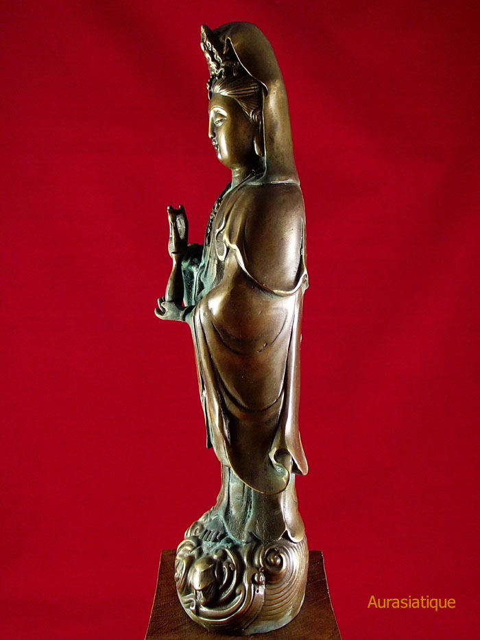 statuette chinoise de guanyin en bronze
