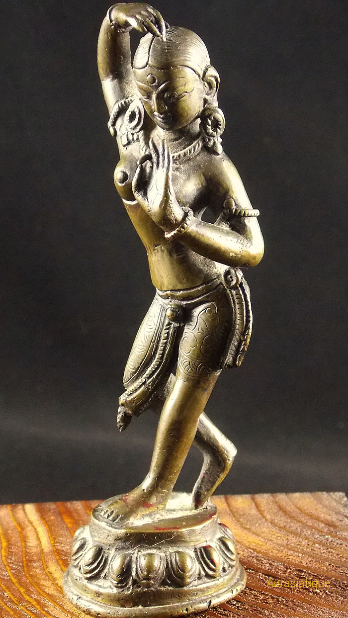 statuette d'apsara indienne en bronze ancienne