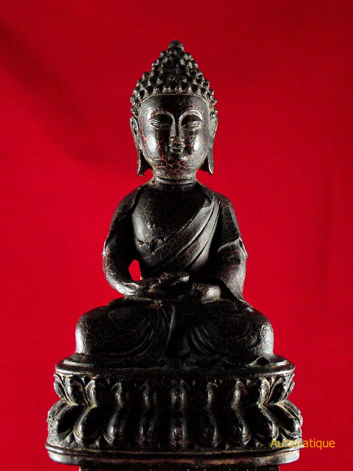 Statuette chinoise du bouddha amitabha en fonte