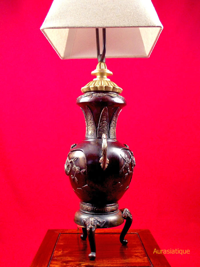 lampe vase japonais en bronze vue de droite