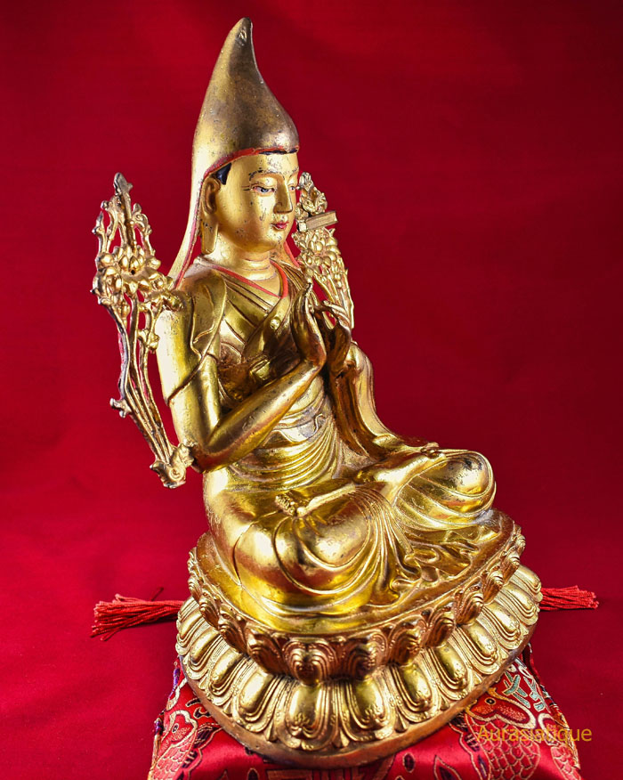 statue tibetaine de djé tsongkhapa vue 1