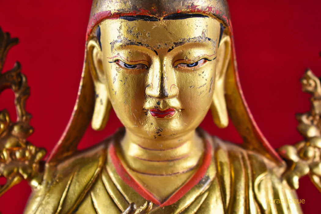statue tibetaine de djé tsongkhapa visage