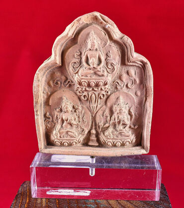 ensemble de 2-amulettes tibétaines tsa tsa avec les trois divinités de longue vie