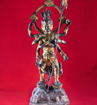 statue japonaise du roi de la sagesse gundari myoo