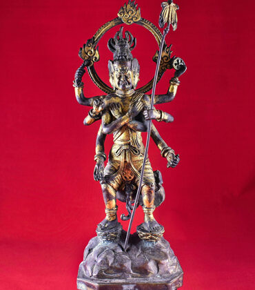 statue japonaise du roi de la sagesse gundari myoo