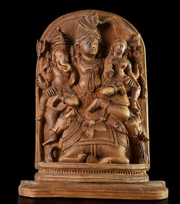 haut relief de lord shiva parivaar