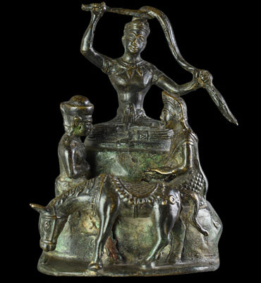 statue prince siddhartha gautama se coupe les cheveux