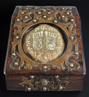 amulette buddhapada du gandhara coffret napoleon 3