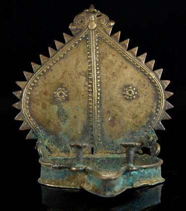 lampe a huile indienne vishnu deepa